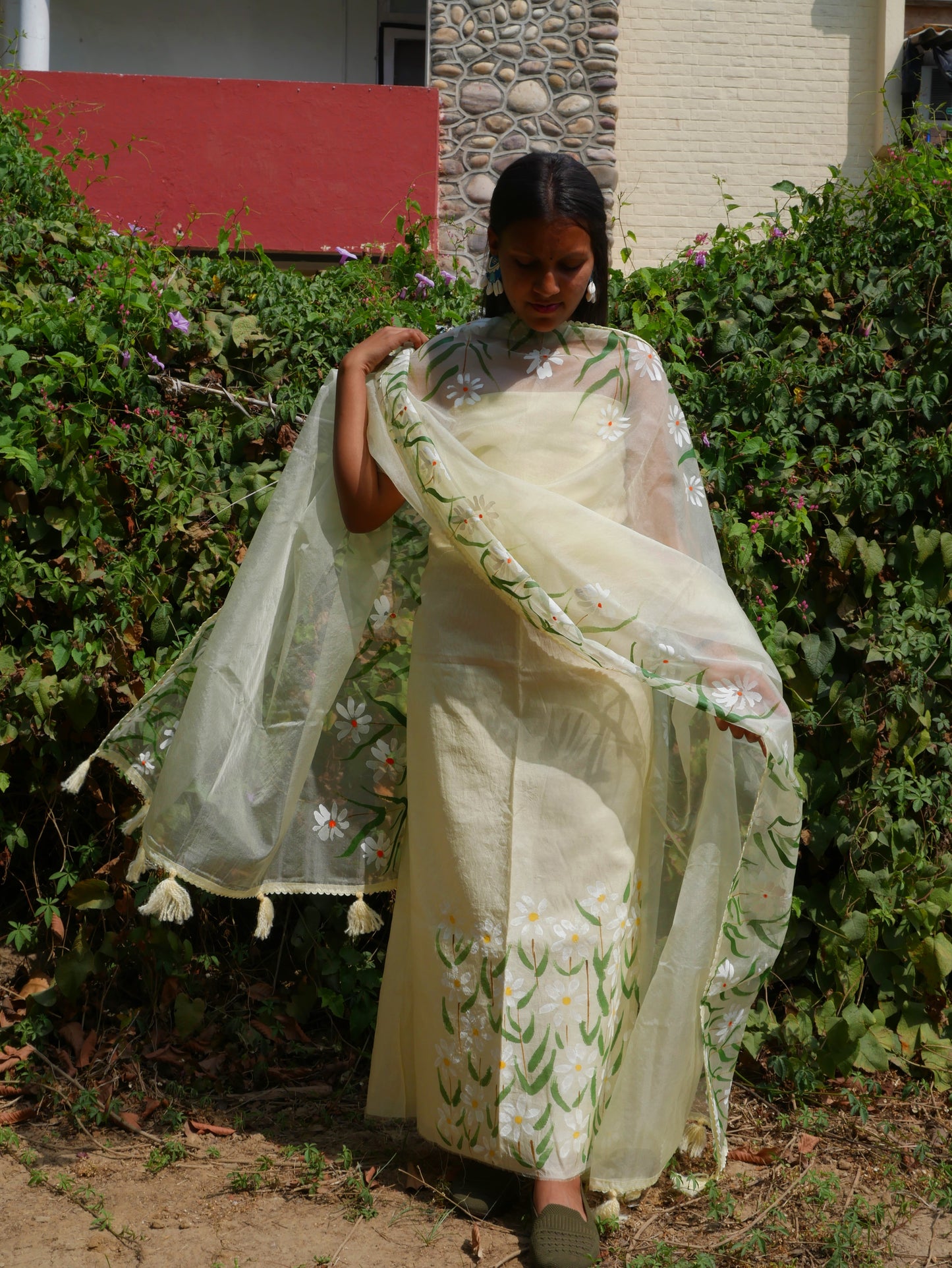 Pista green Handpainted white motifs on chanderi and organza dupatta.