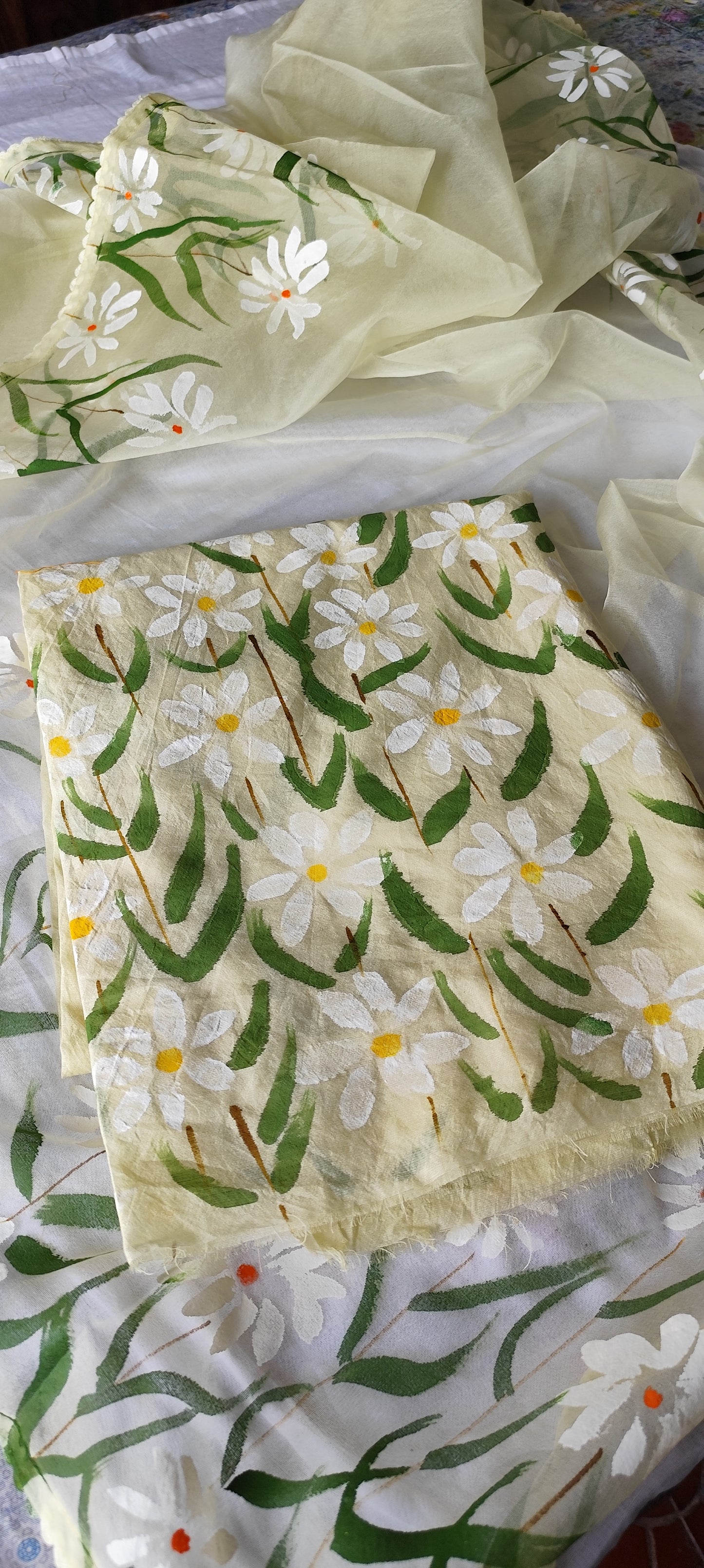 Pista green Handpainted white motifs on chanderi and organza dupatta.